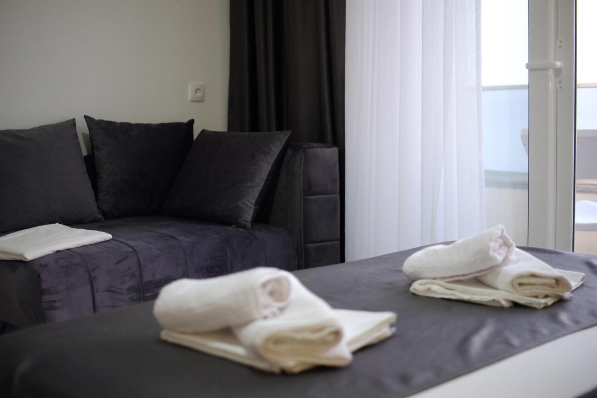 Molla Apartments 울친 외부 사진